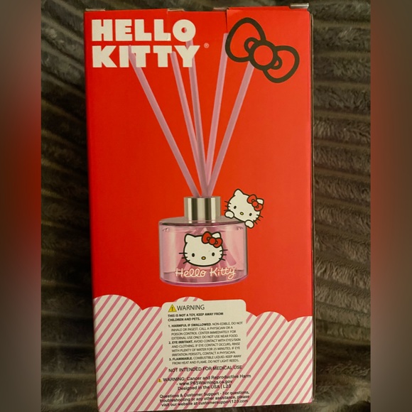 Hello Kitty Scented Reed Diffuser - Picture 10 of 13